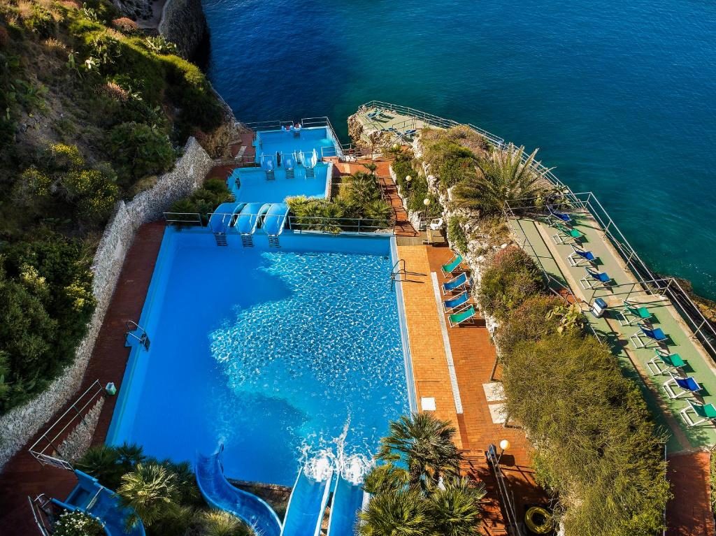 CDS Hotel Terrasini - Terrasini - Vacanzelike