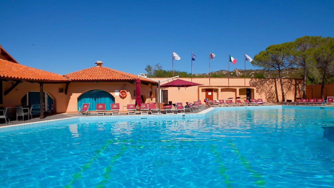 Club Esse Cala Bitta - Baia Sardinia - Vacanzelike