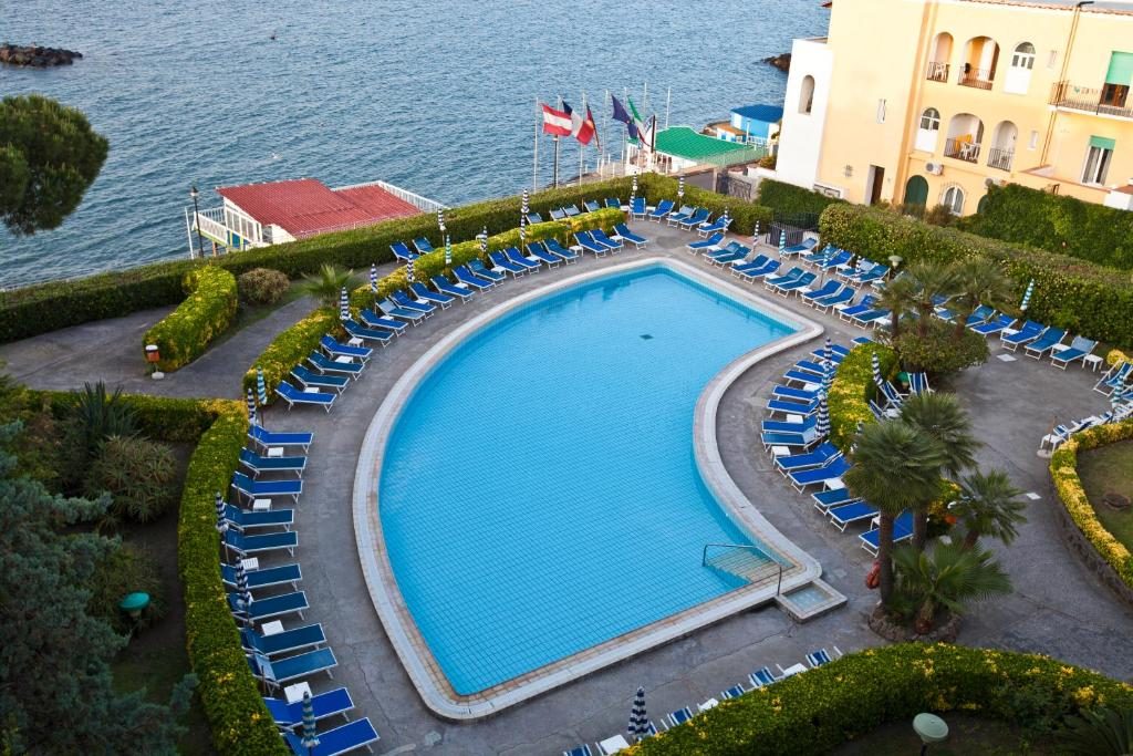 Hotel Alexander Ischia - Ischia Porto - Ponte - Vacanzelike