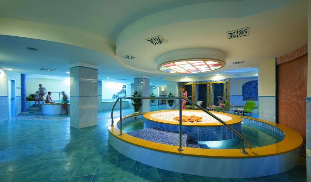 Hotel Alexander Ischia - Ischia Porto - Ponte - Vacanzelike