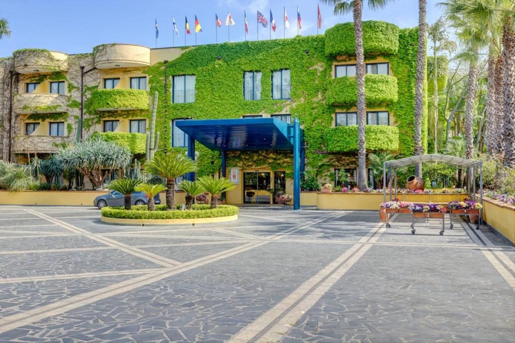 Hotel Caesar Palace - Giardini Naxos - Vacanzelike