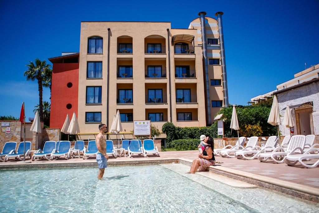 Hotel Caesar Palace - Giardini Naxos - Vacanzelike