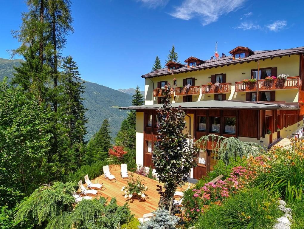 Hotel Caminetto Folgarida - Folgarida - Vacanzelike