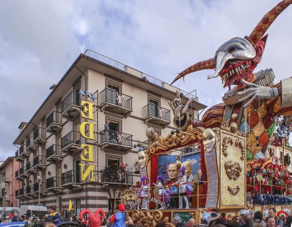 Hotel Eden Viareggio - Viareggio - Vacanzelike