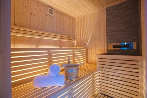 Hotel Milano Vermiglio - Vermiglio - Vacanzelike