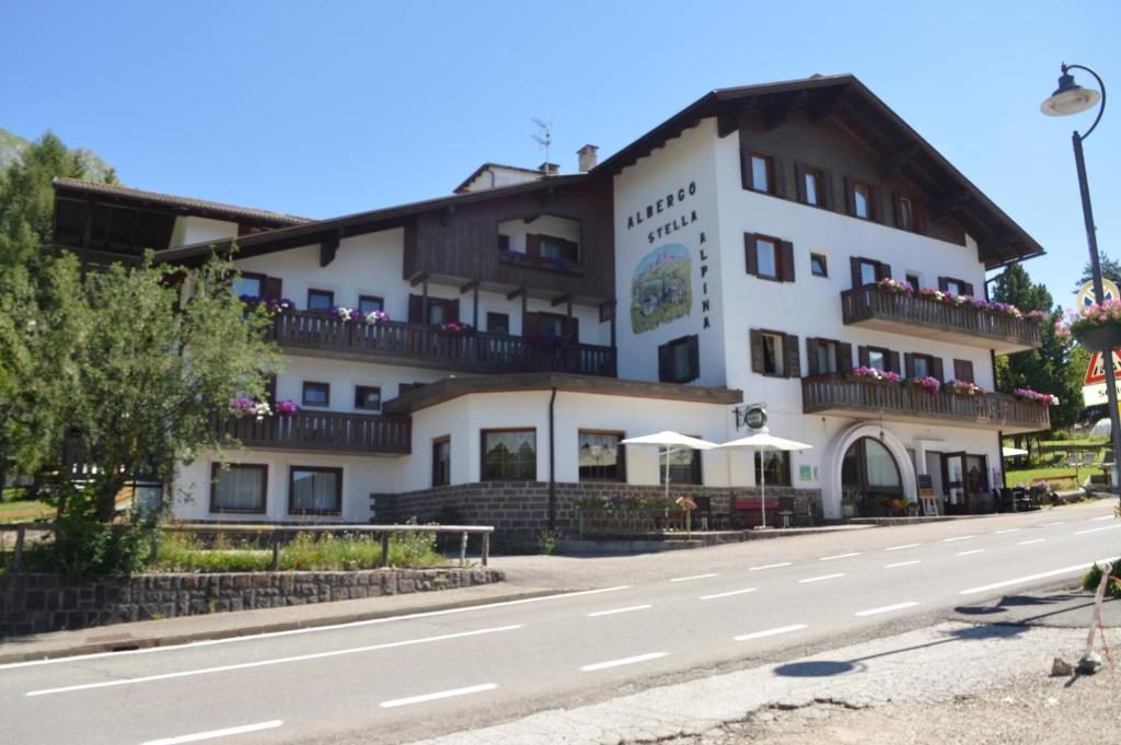 Hotel Stella Alpina Bellamonte - Bellamonte - Vacanzelike