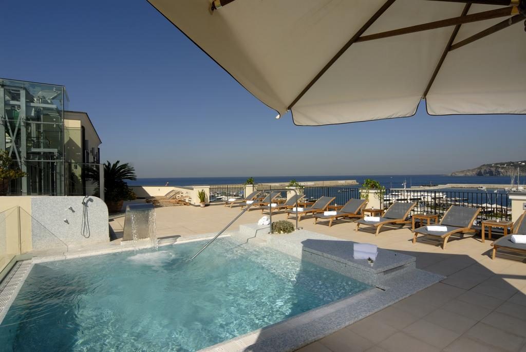 Hotel Villa Carolina Ischia - Forio d'Ischia - Vacanzelike