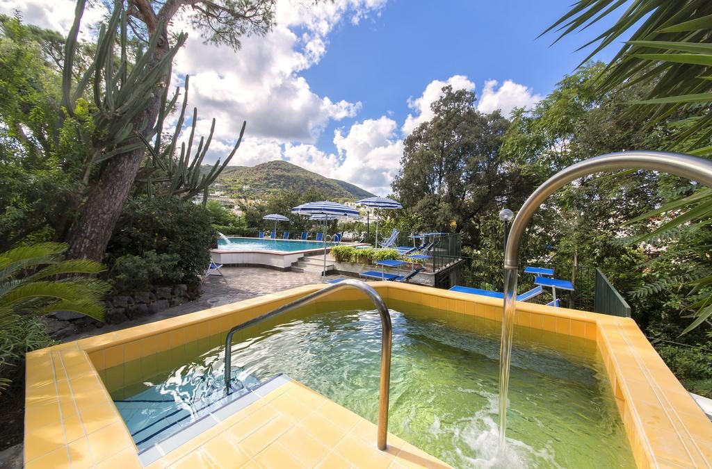Hotel Vittoria Ischia - Ischia Porto - Ponte - Vacanzelike