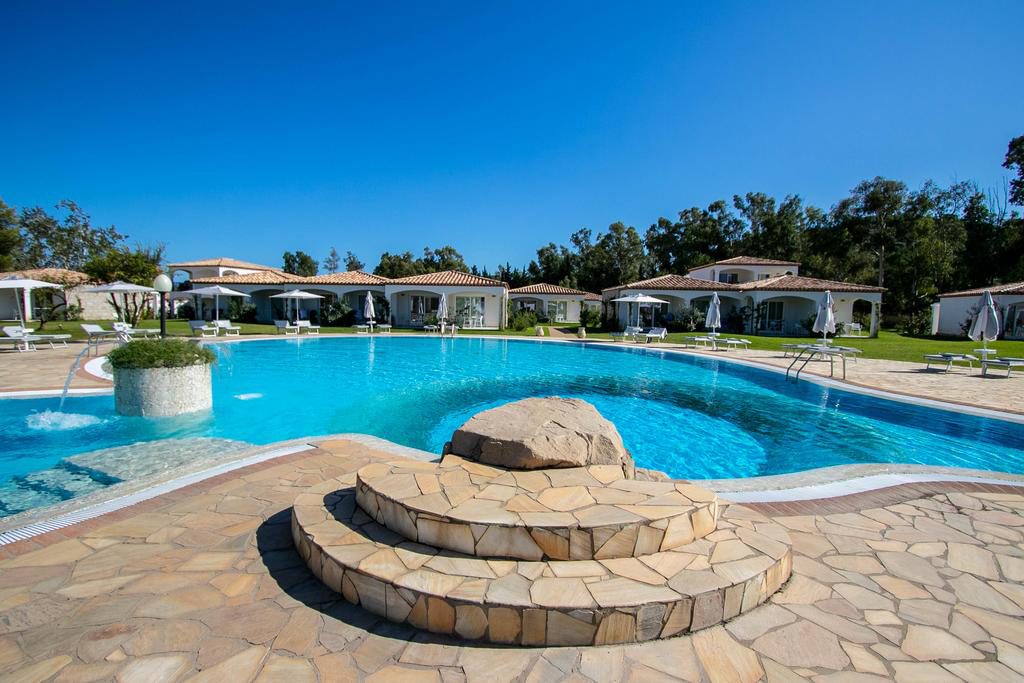 Limone Beach Resort - Castiadas - Vacanzelike