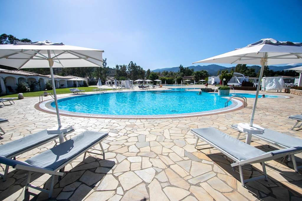 Limone Beach Resort - Castiadas - Vacanzelike